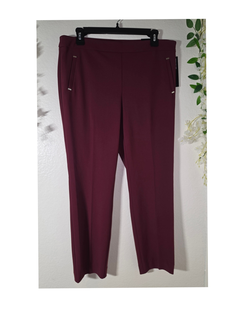 Soho Women's Pull-On Straight Leg Pants - Wine